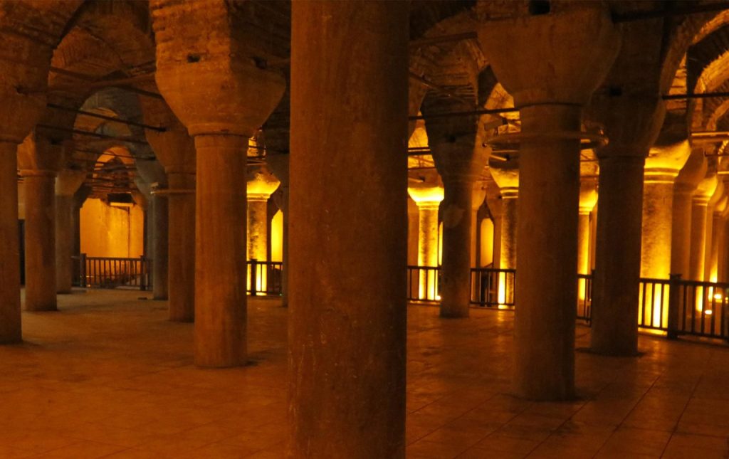 The Cistern of Philoxenos (Binbirdirek)