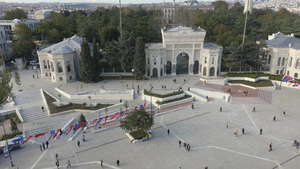 Beyazit Square, ISTANBUL